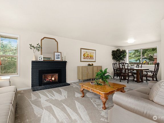 4th image of 26806 NE Dorothy Street