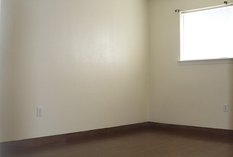 Building Photo 3