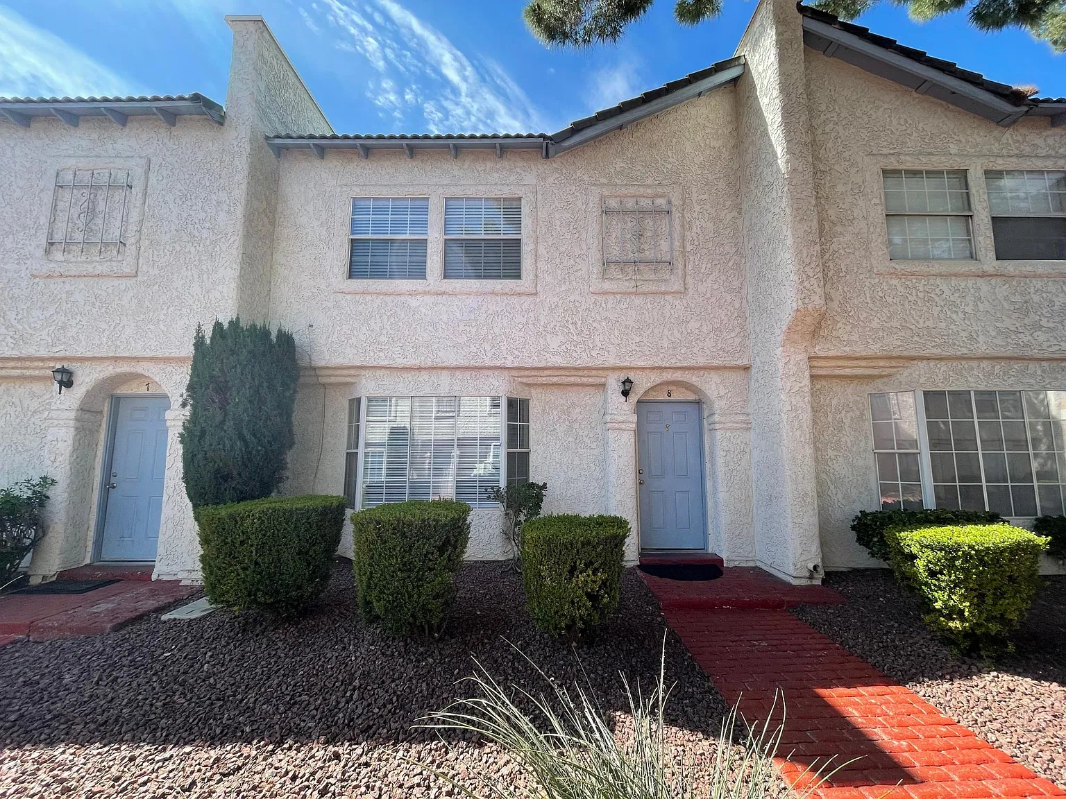 5383 Mountain Vista St — Photo 1