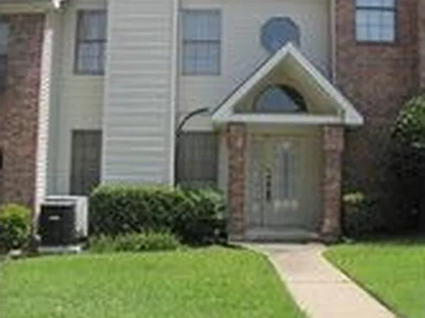 9221 Ellerbe Rd, Shreveport, LA 71106