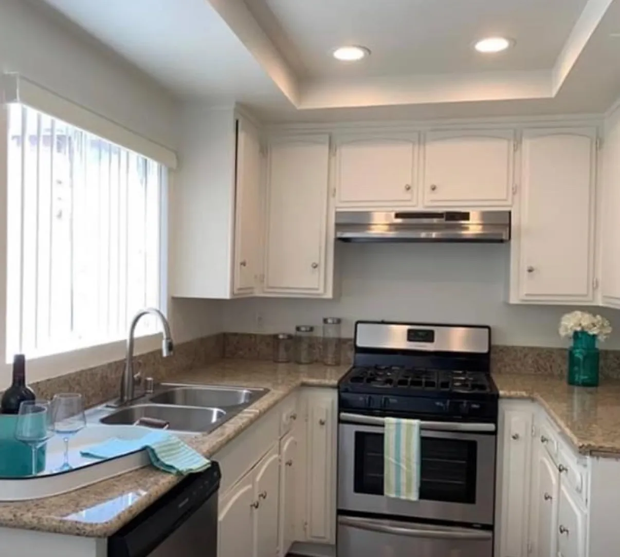 Castilian Park Apartments — Photo 1