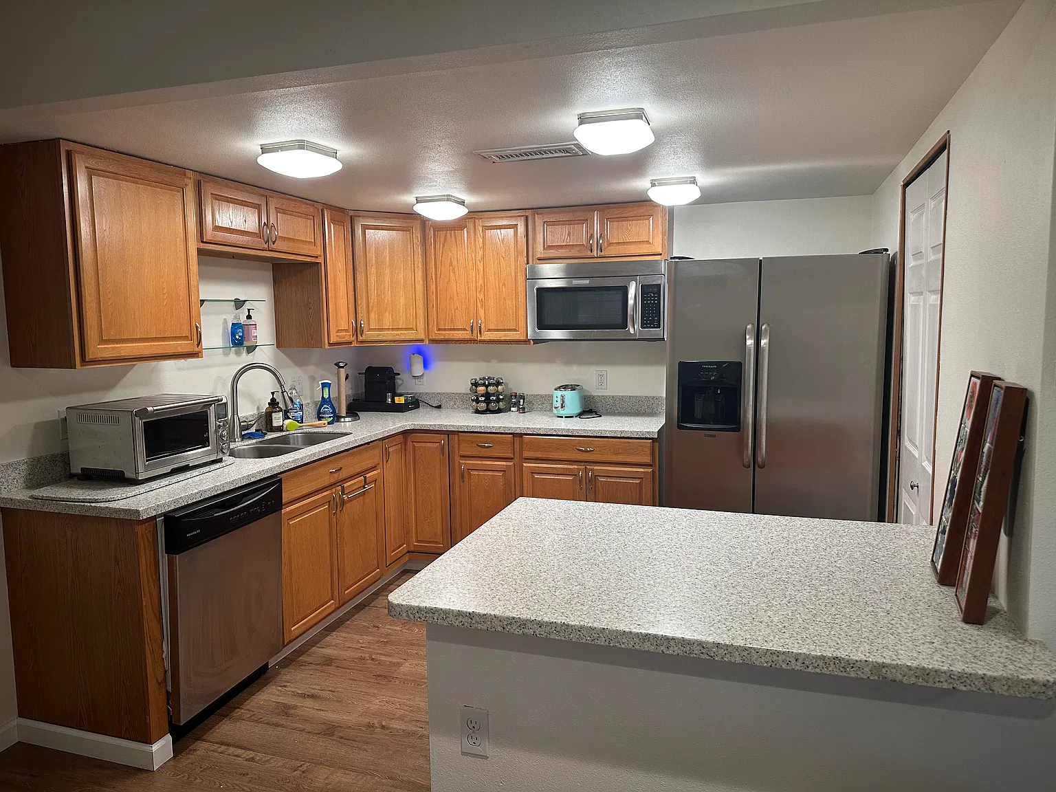 1 bed, 1100 sqft, $1,500 — Photo 3