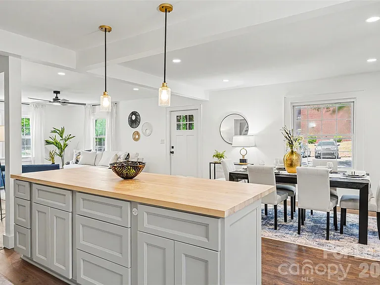 127 Cedar Dr NW — Photo 15