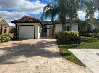 14260 SW 182nd Ter, Miami, FL 33177