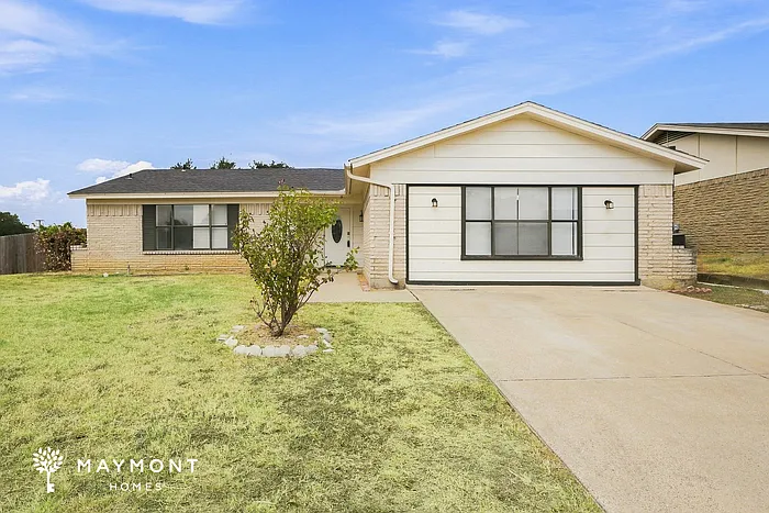5401 Denise Dr