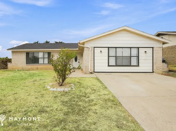 5401 Denise Dr, Haltom City, TX 76148