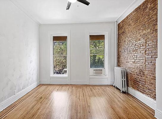 2nd image of 18 Vernon Ave #2
