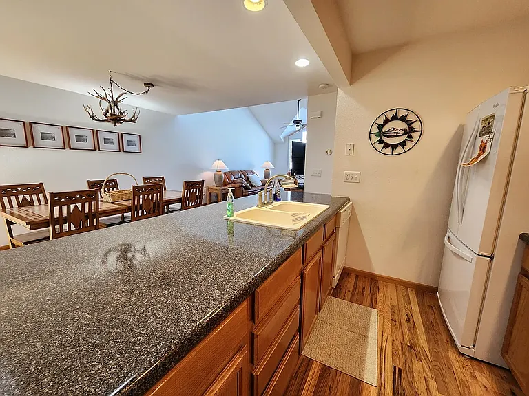 1550 Raven Cir #N — Photo 10