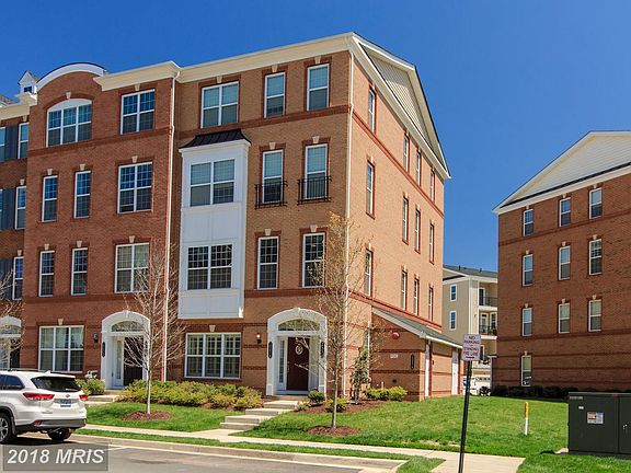 2nd image of 23476 Belvoir Woods Ter