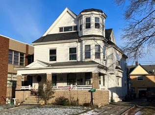 201 3rd St NW APT C, Barberton, OH 44203