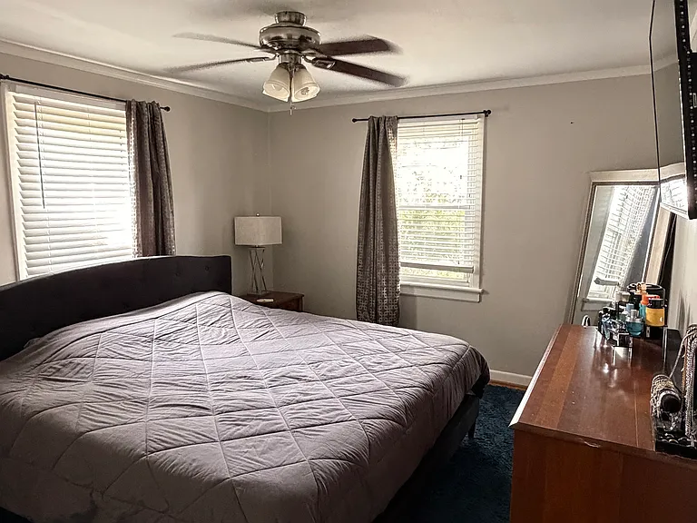 2313 Dickens Rd — Photo 13