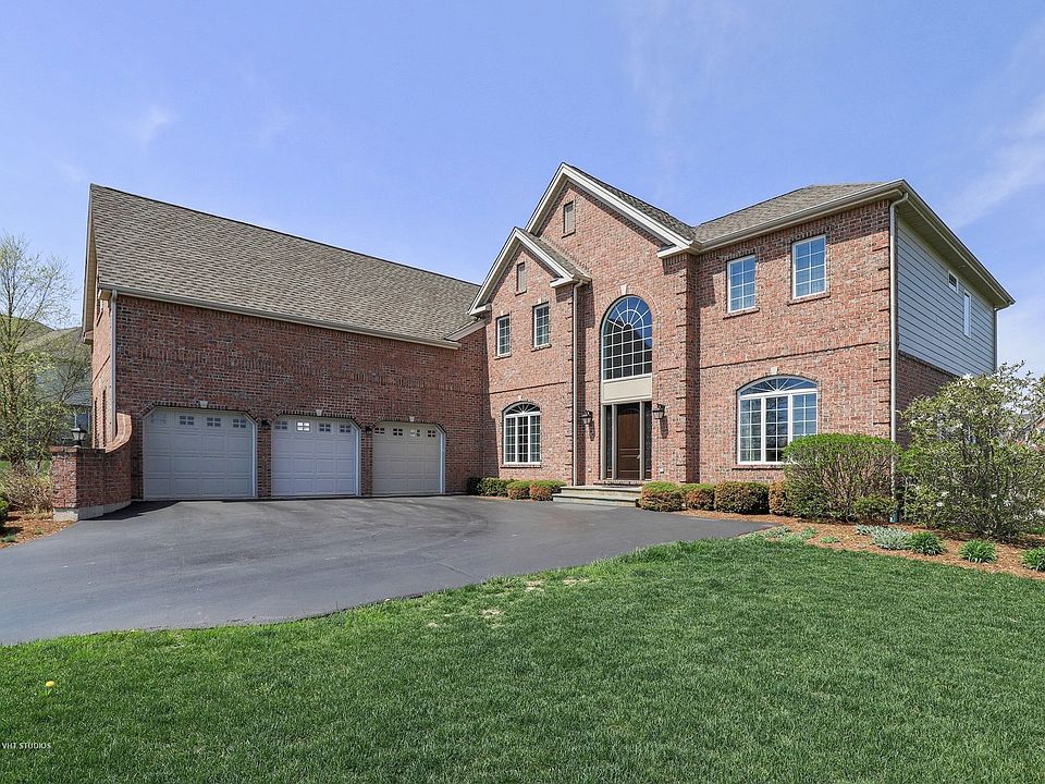 1st image of 4 Prairie Landings Ct