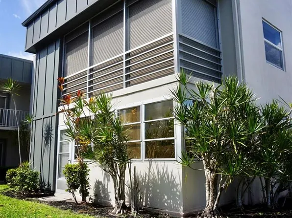 307 Burgundy Ave #G, Delray Beach, FL 33484