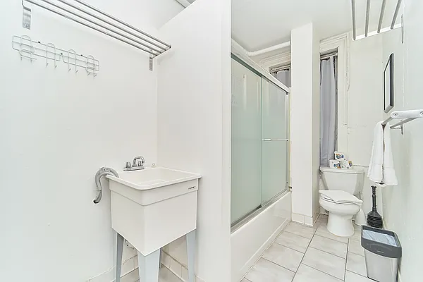 Rented by Living New York | media 13