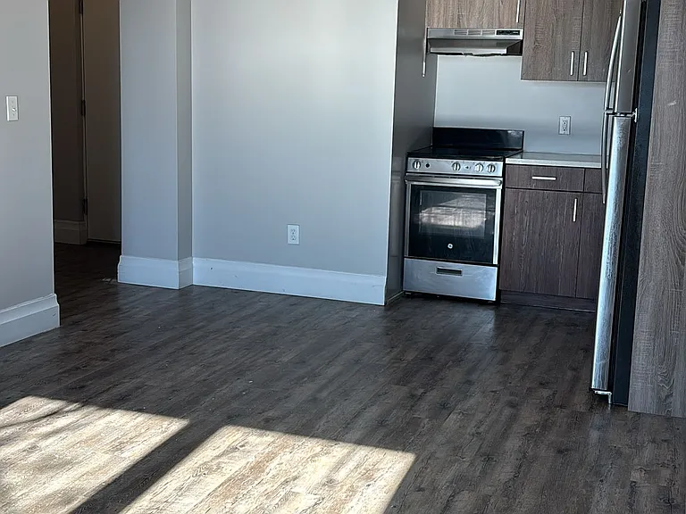 108 N Grove St #2 — Photo 21