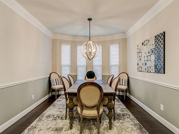 5th image of 2822 Sherwood Dr