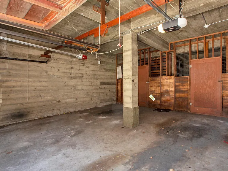 2204 Lakeshore Ave #1 — Photo 17