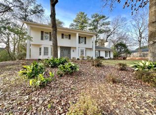 40 Avery Cir, Jackson, MS 39211