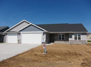 2054 Arrow Ct, Appleton, WI 54913