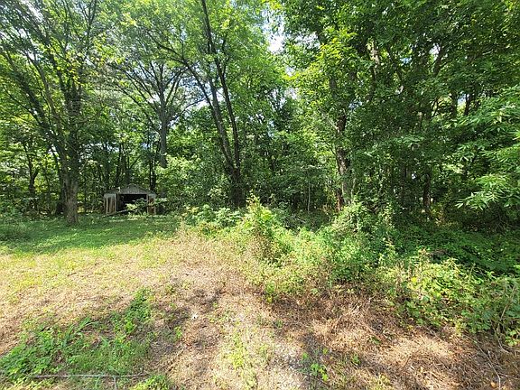 3rd image of 9469 County Road 1350 E