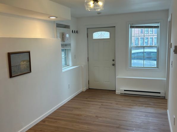 23 Mechanics St #101