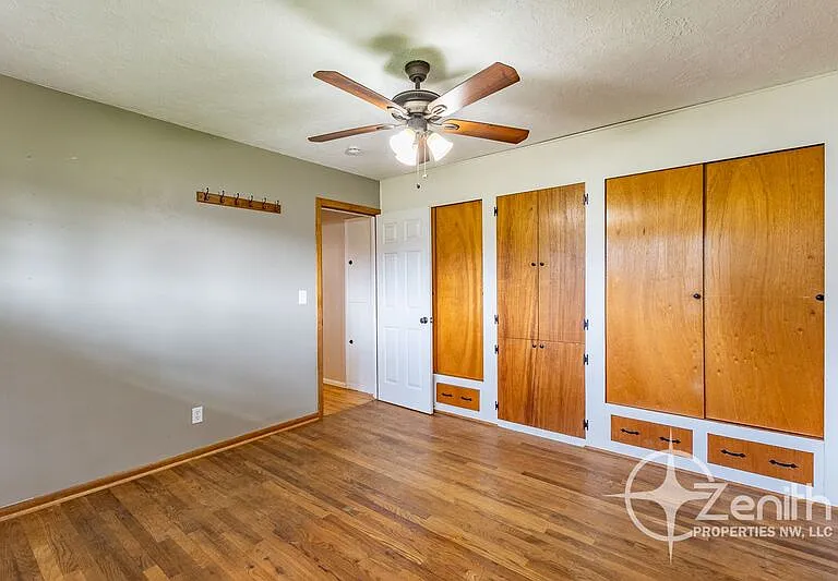 4508 NE 174th St — Photo 24