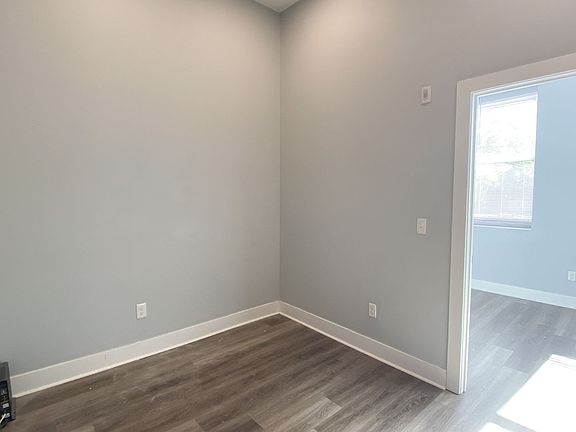 4th image of 804 N 41st St Floor 1