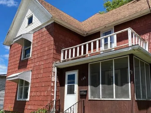 122 W Church St, Columbus, WI 53925