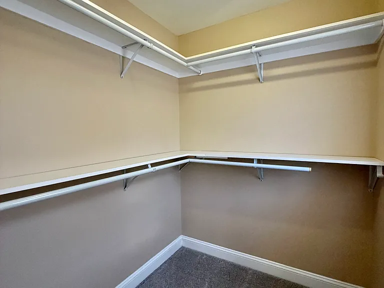 121 Walnut Cove Dr #D — Photo 19