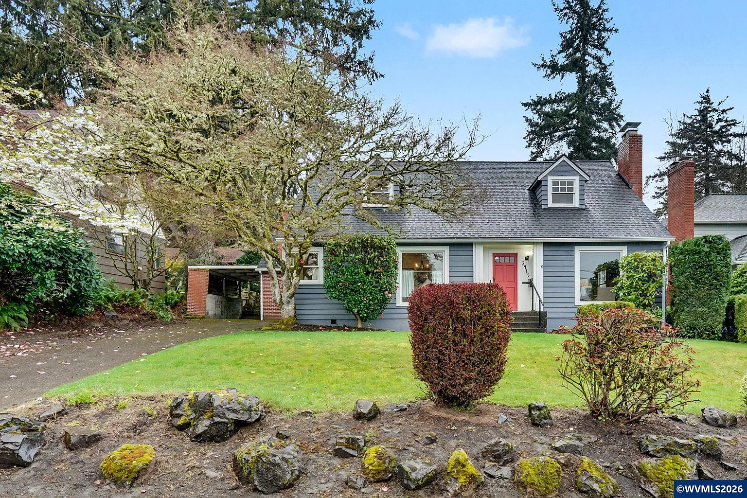 2415 Cottage St SE photo 1