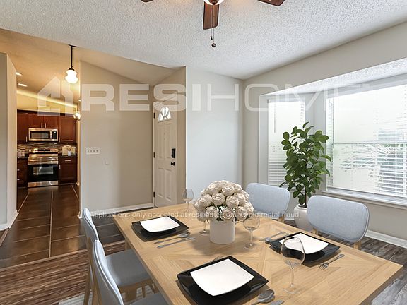 4th image of 9084 Castle Rock Dr