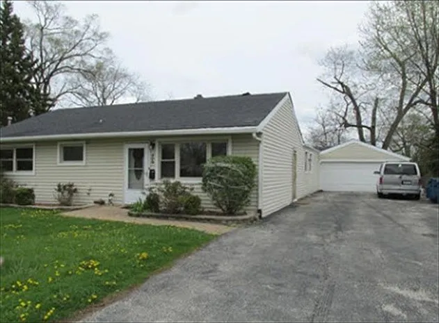 429 S York Rd photo 1
