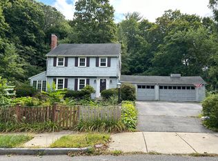 515 Summer Ave, Reading, MA 01867