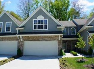 162 Stoney Brook Dr, Elyria, OH 44035