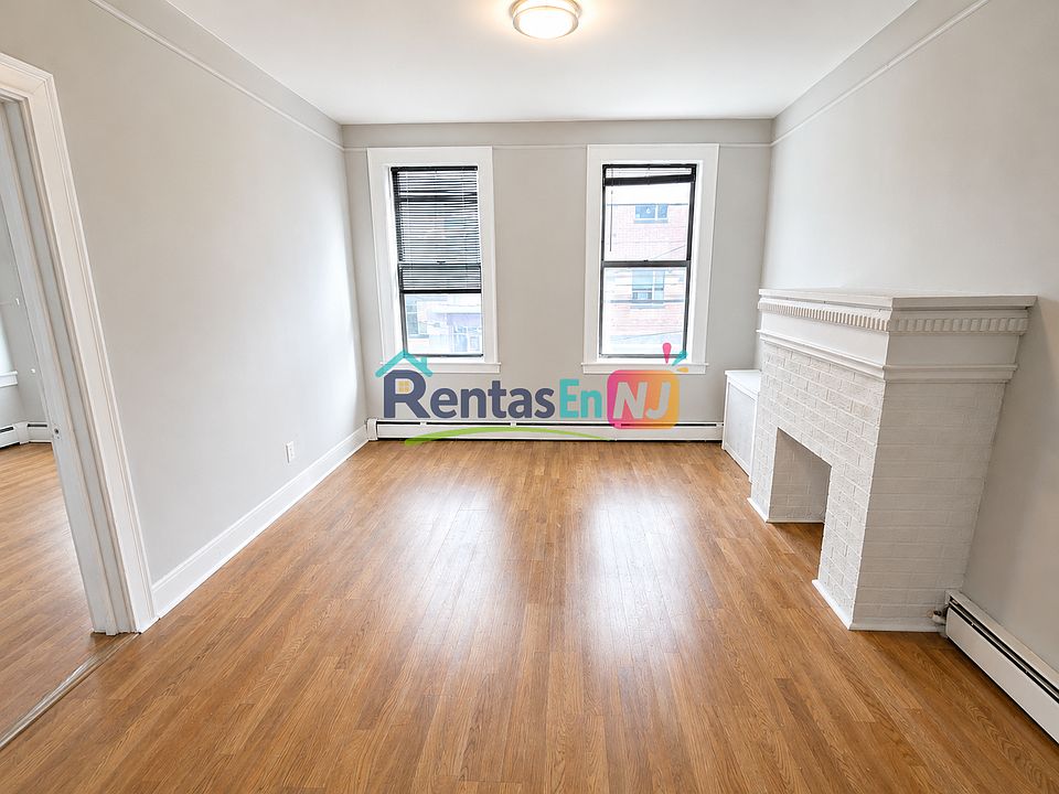 1st image of 115 Grafton Ave #3B