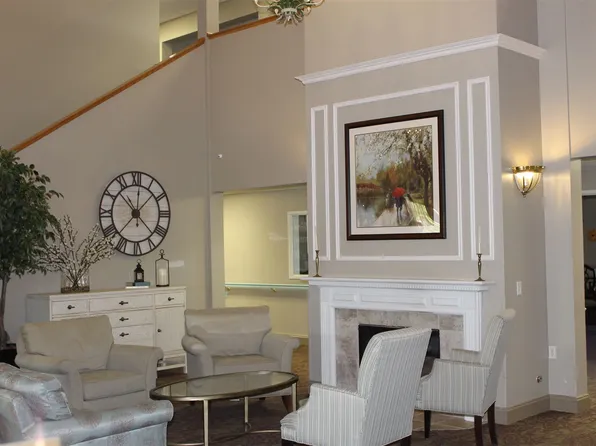 3215 West Ct, Lansing, MI 48917