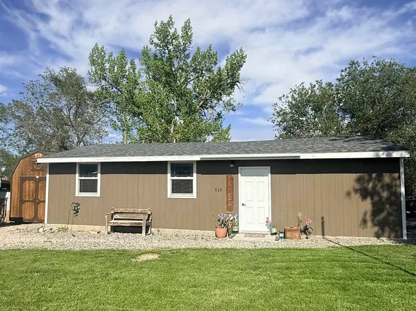 517 S 10th St, Thermopolis, WY 82443