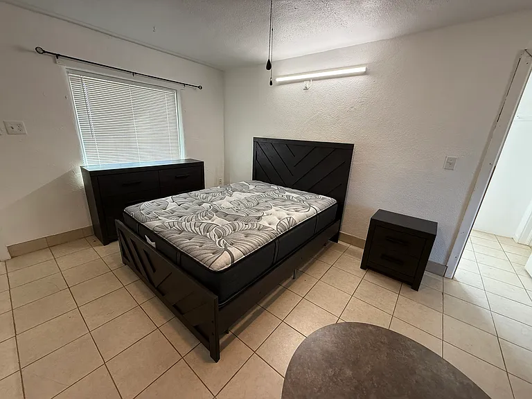 615 N Marland Blvd — Photo 3