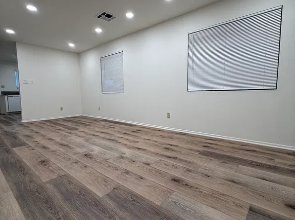 330 W Doran St APT 20, Glendale, CA 91203