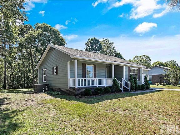 3rd image of 3104 Cricket Rd