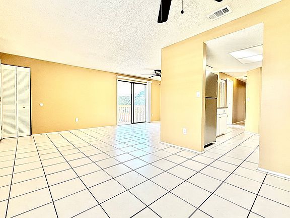 5th image of 124 Loblolly Ct APT H