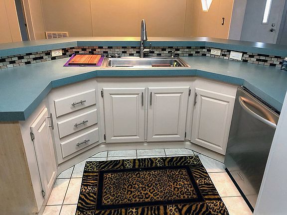 3rd image of 1209 Marsh Creek Ln