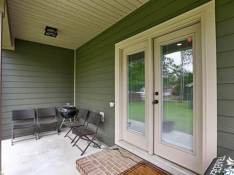 1106 Halsey Ave NE — Photo 13