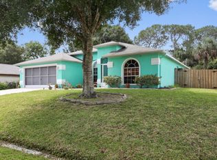 958 Flower St NW, Palm Bay, FL 32907