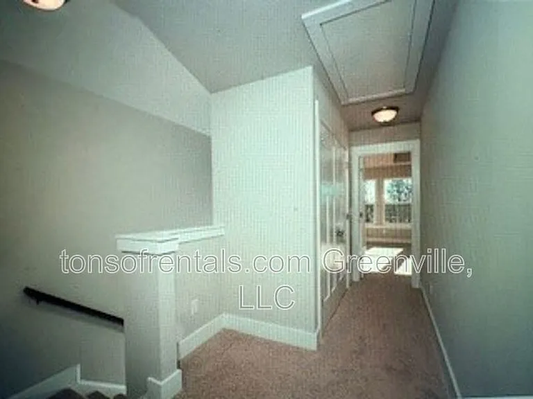 437 Pangel Ln — Photo 6