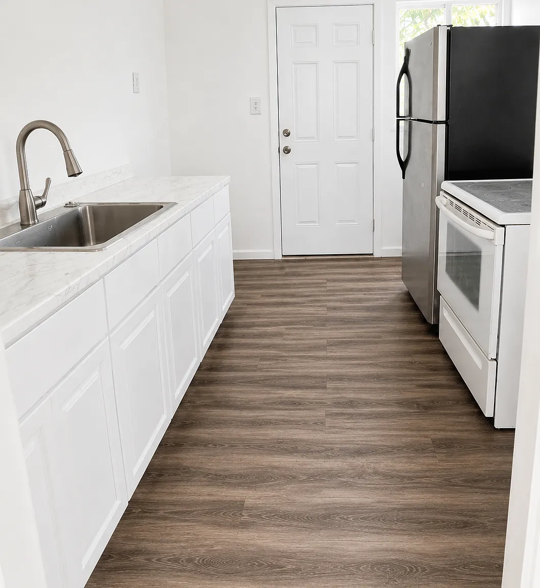 2 bed, 700 sqft, $1,299 — Photo 1