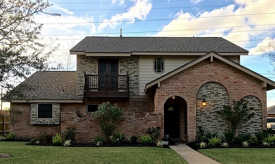 1st image of 2912 Country Club Dr
