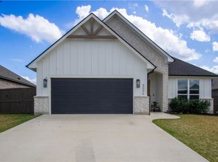 5006 Greyrock Dr, College Station, TX 77845