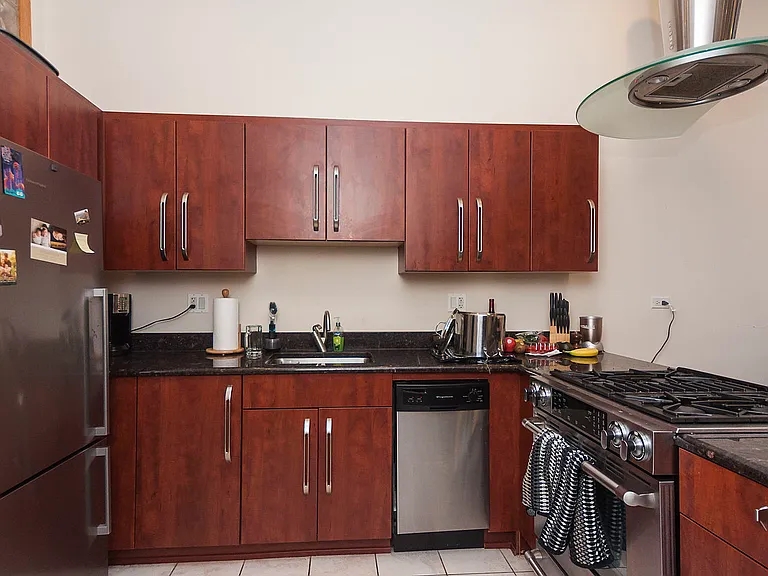 544 N Wells St #2 — Photo 8