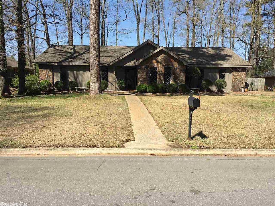 1st image of 2107 Wellington Dr